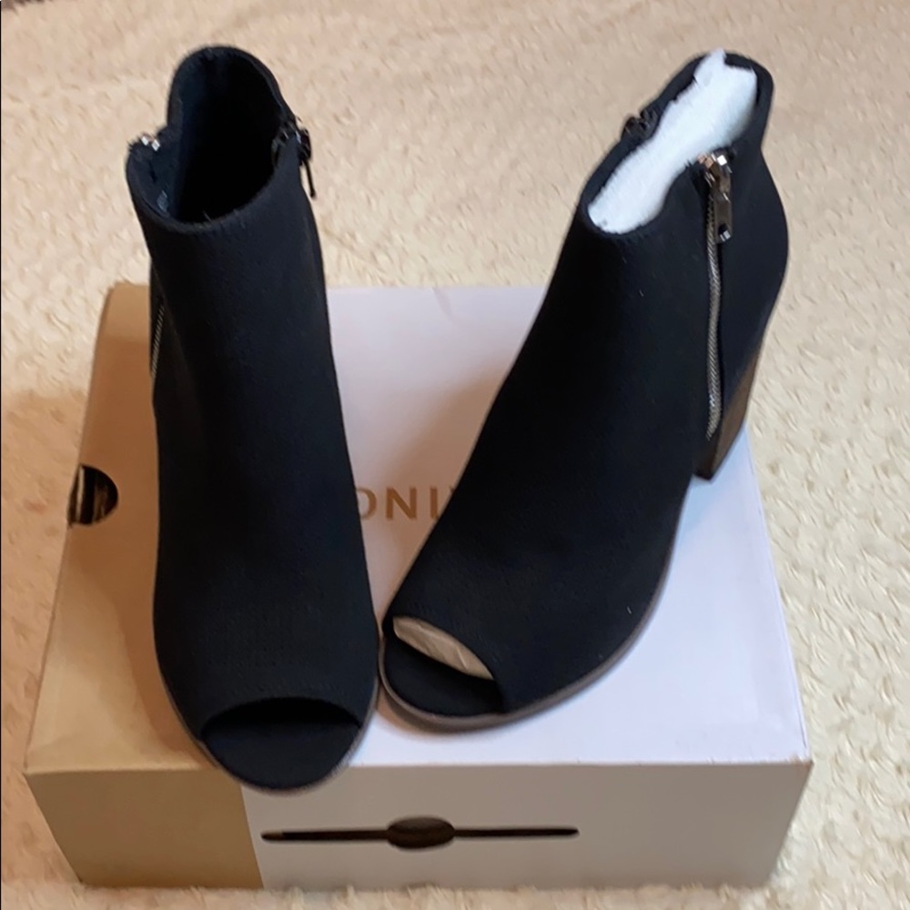 Call it spring ankle boots size 8